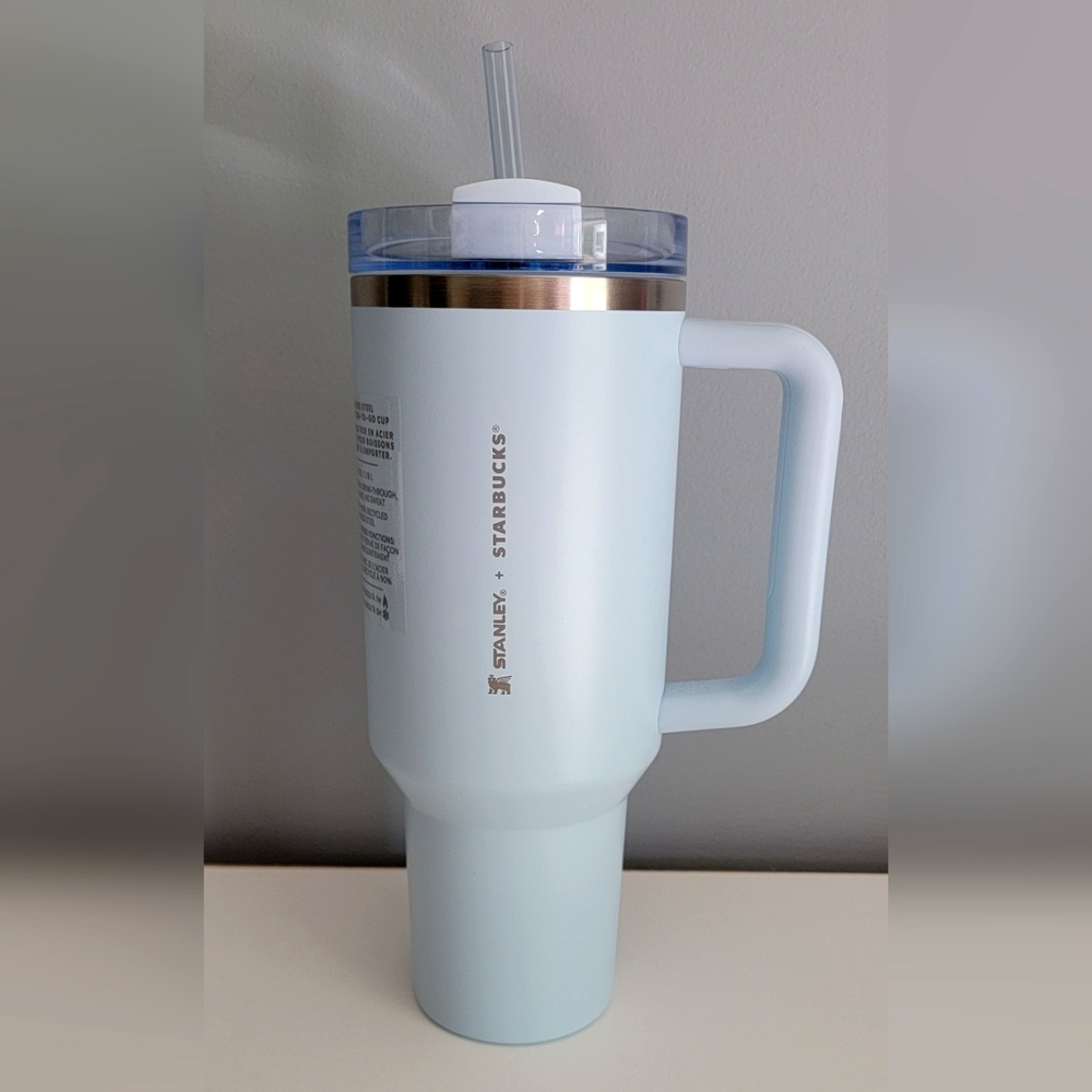 LIMITED EDITION RARE Starbucks X Stanley 40 oz Spring Blue Quencher Tumbler NEW